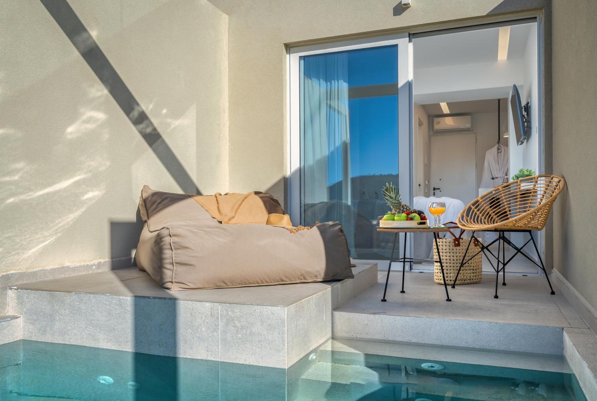 Myzith Luxury Suites Kerí Kültér fotó