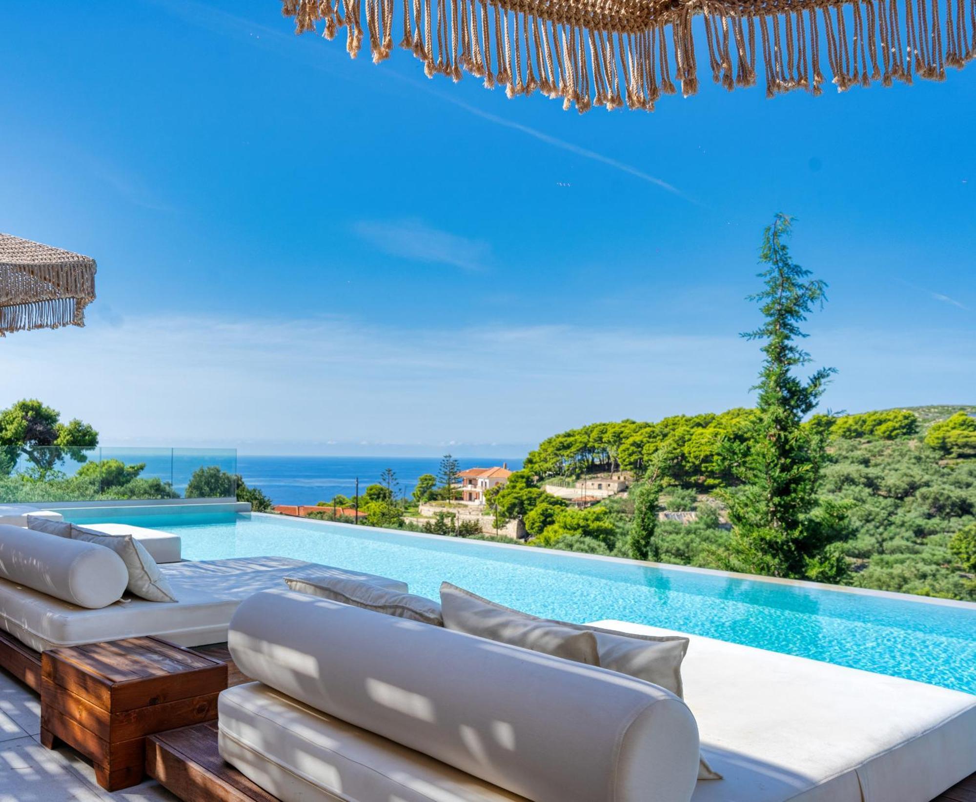 Myzith Luxury Suites Kerí Kültér fotó
