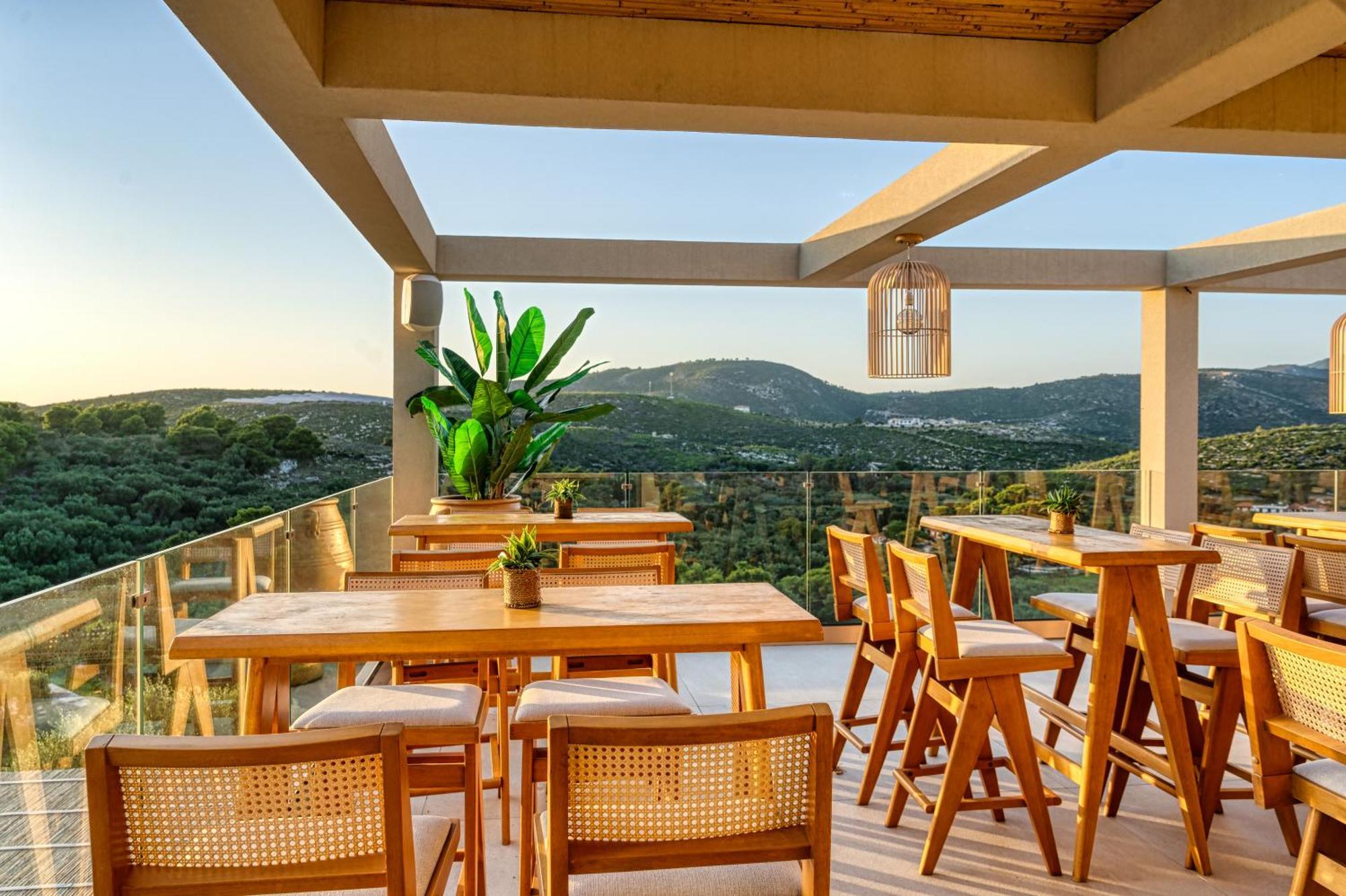 Myzith Luxury Suites Kerí Kültér fotó
