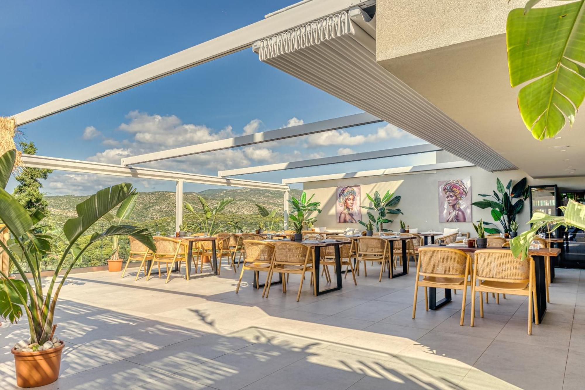 Myzith Luxury Suites Kerí Kültér fotó