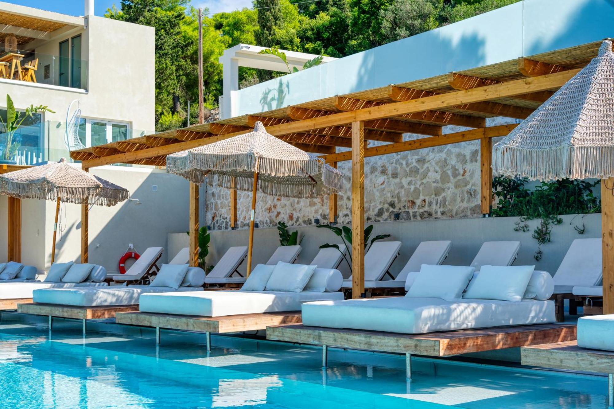 Myzith Luxury Suites Kerí Kültér fotó