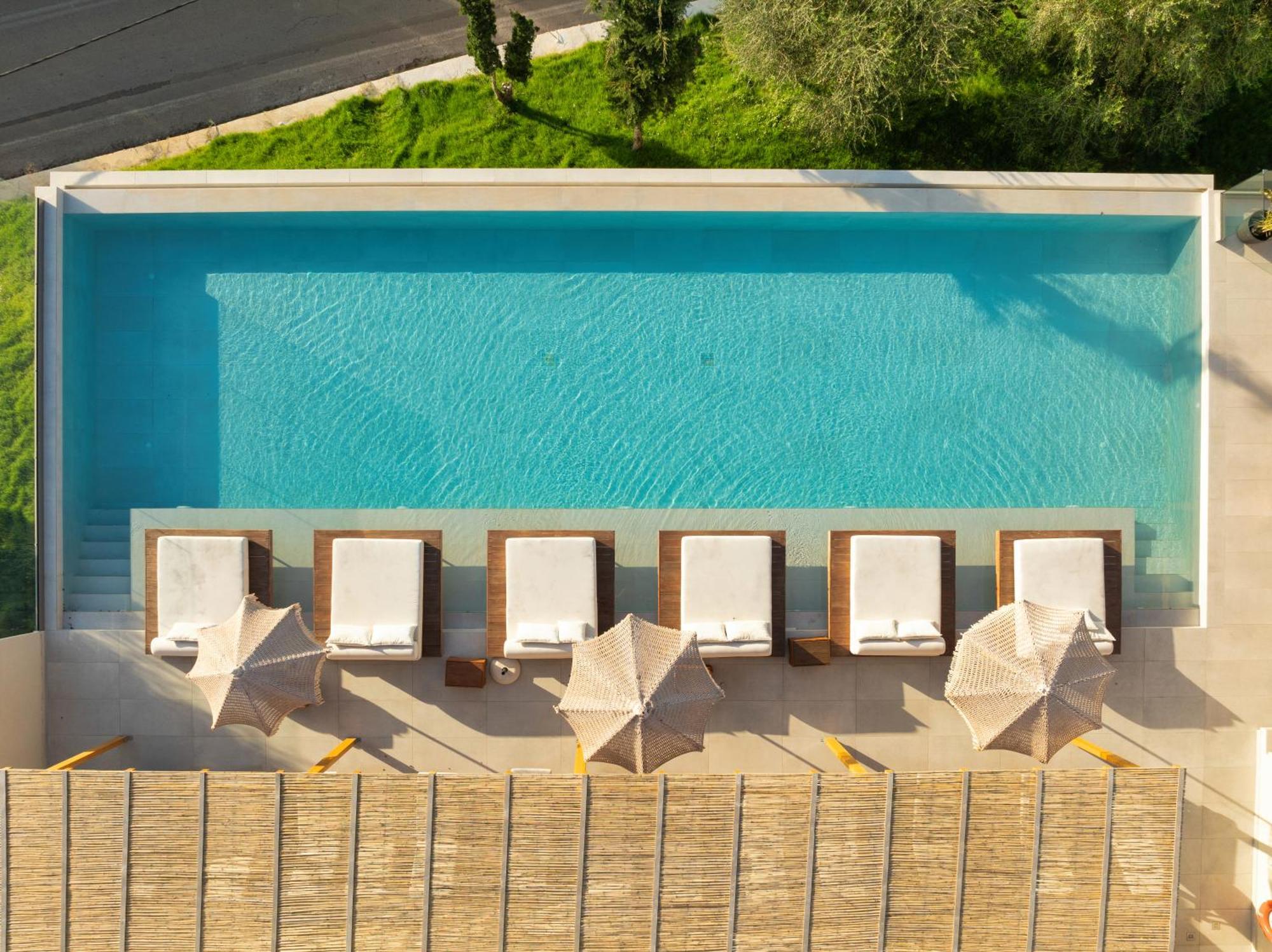Myzith Luxury Suites Kerí Kültér fotó